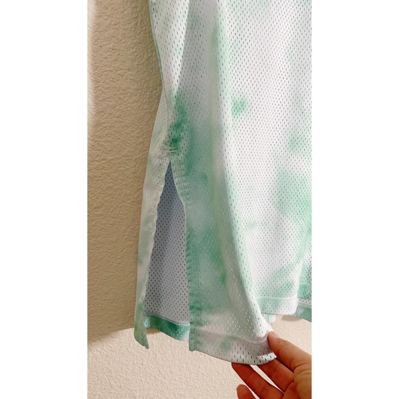 NIKE Sleeveless Sky-Dye Jersey Mesh Top Size Medium - Picture 3 of 7
